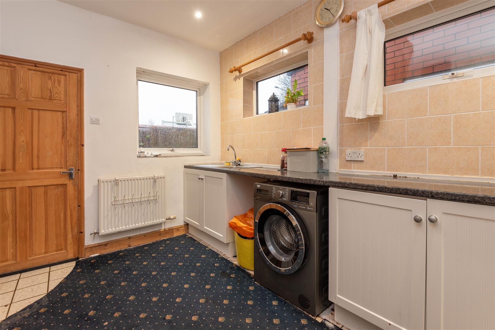 2 bed property in Catherine Street East, Bolton